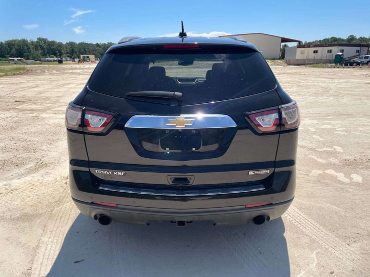 2017-chevrolet-traverse-image-6