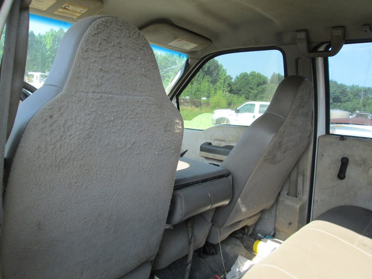 2008-ford-f350-image-23