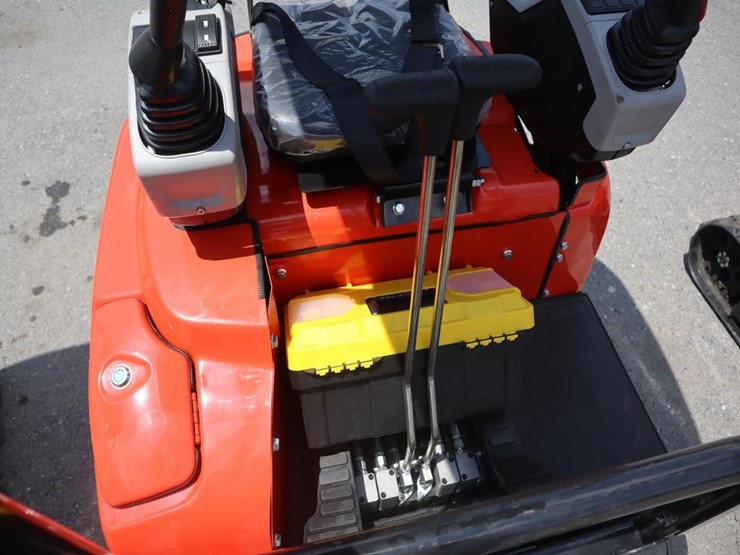 tpm-18hh-mini-excavator-image-10