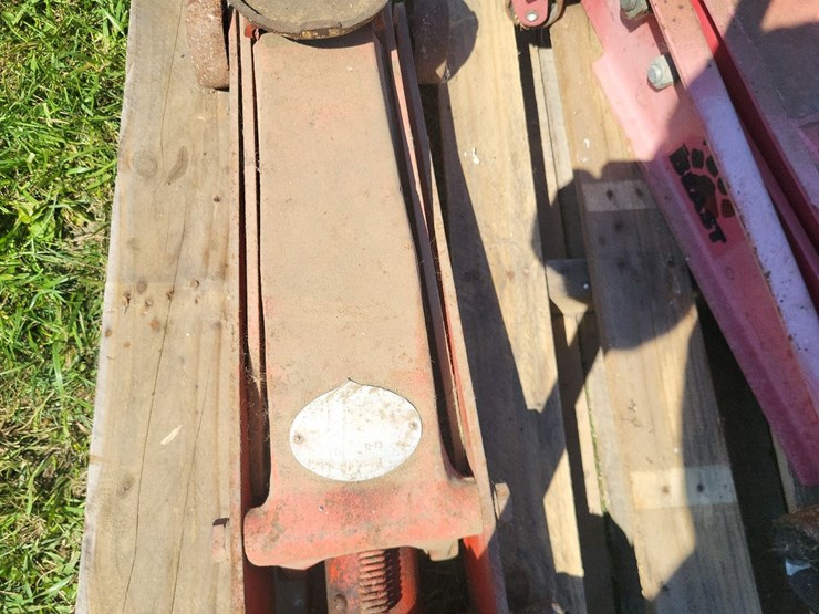 (2)-floor-jacks-image-6