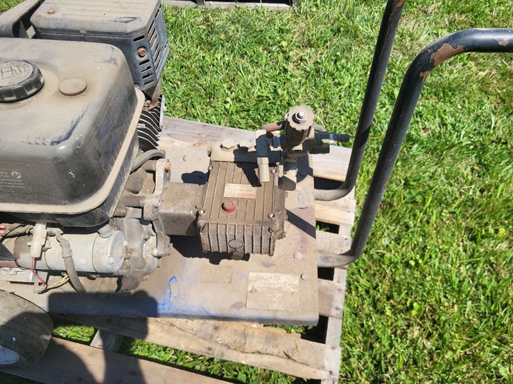 aqua-blast-power-washer-w/briggs-and-stratton-vangard-9hp-engine-image-11