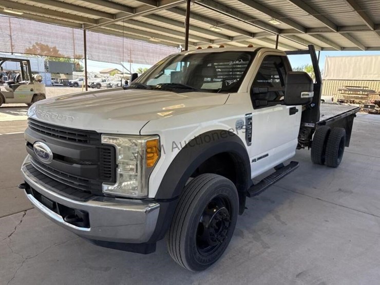 2017-ford-f550-image-4