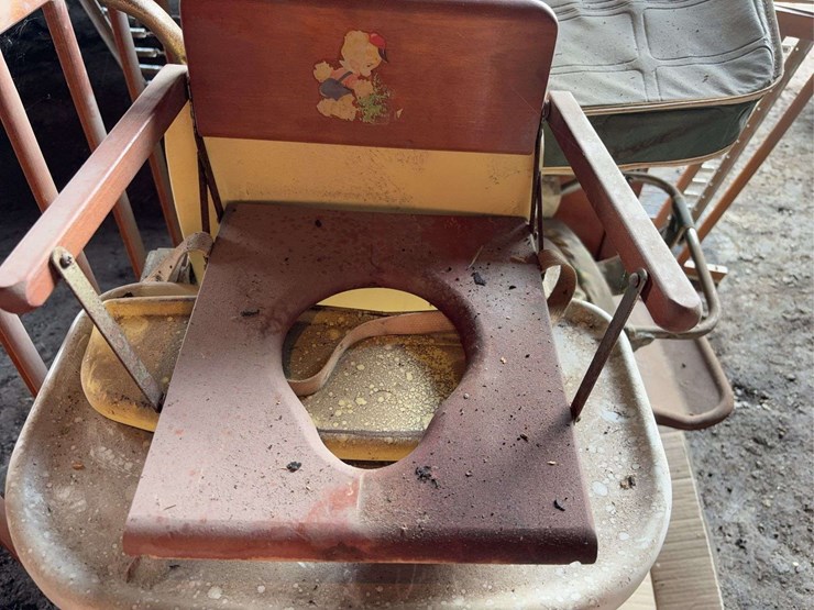 assorted-nursery-furniture-and-strollers-lot-image-3