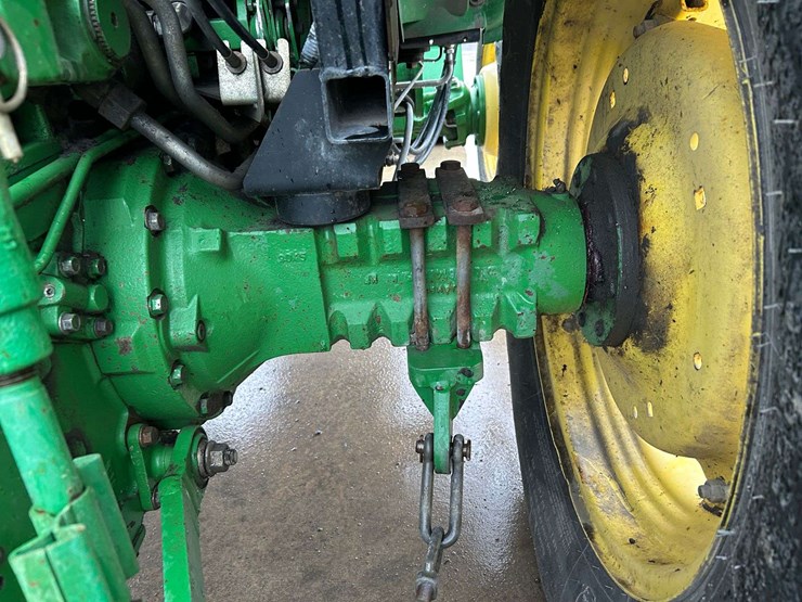 2012-john-deere-5101e-image-27