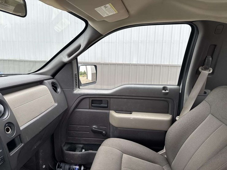 2009-ford-f150-xl-image-12