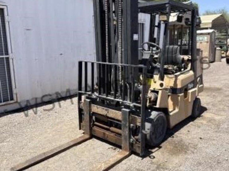 yale-gec-080-forklift-image-2