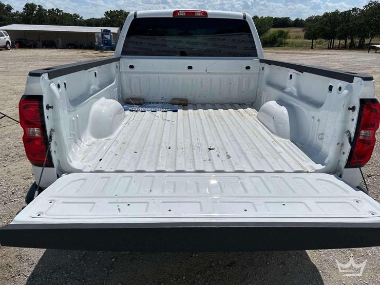 2015-chevrolet-silverado-image-20