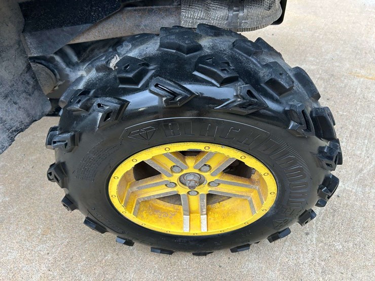 2011-john-deere-gator-image-16