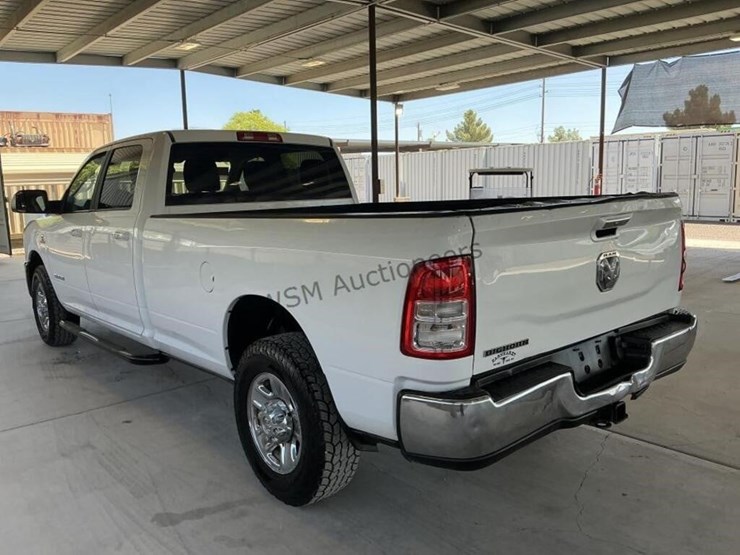 2019-dodge-3500-image-5