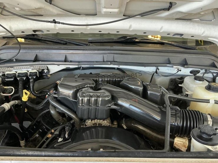 2015-ford-f350-image-15