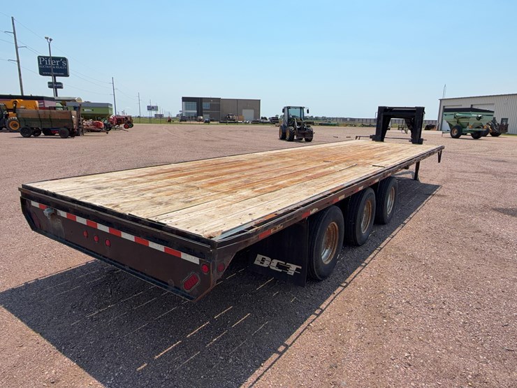 2016-dct-830gs38-gooseneck-trailer-image-5