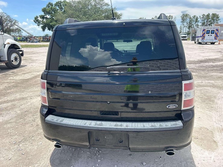 2016-ford-flex-image-21