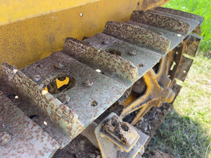 caterpillar-ten-image-33