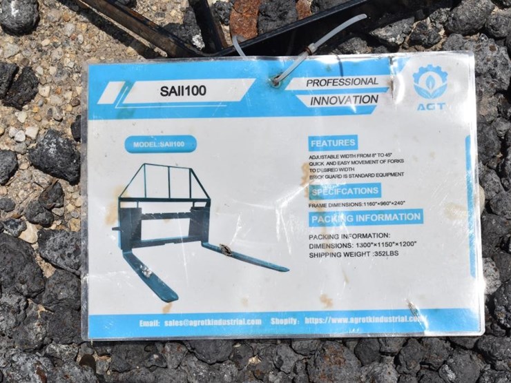 skid-steer-pallet-fork-image-2