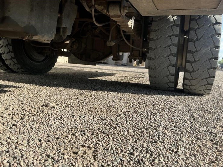 2016-ford-f550-image-28