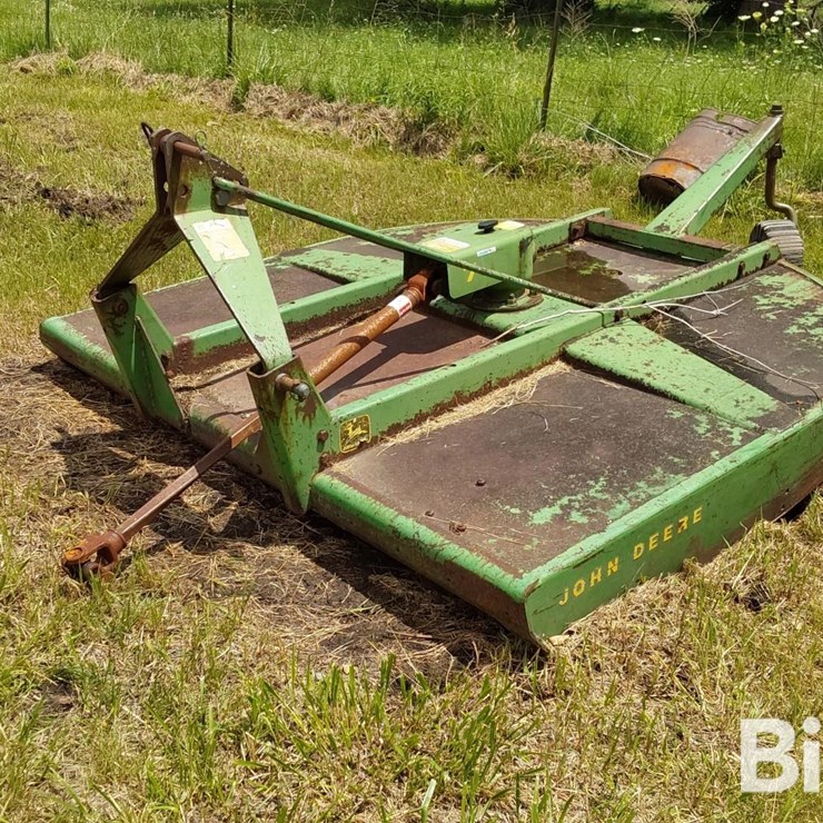 JOHN DEERE 709