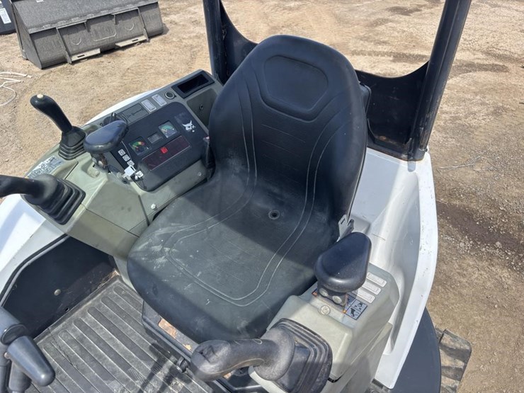 2013-bobcat-e26-image-27