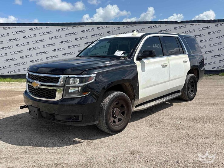 2018-chevrolet-tahoe-image-1