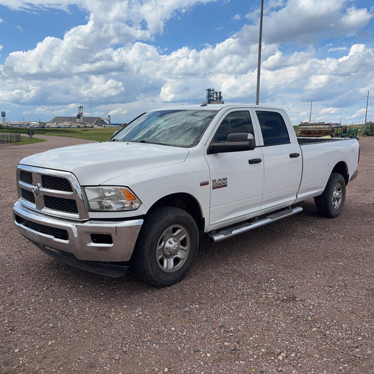 2016 DODGE 2500