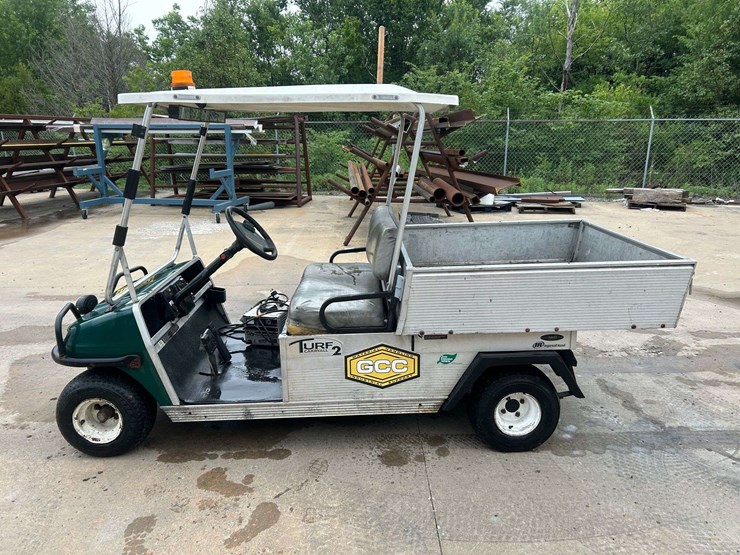 2014-club-car-turf-2-image-3