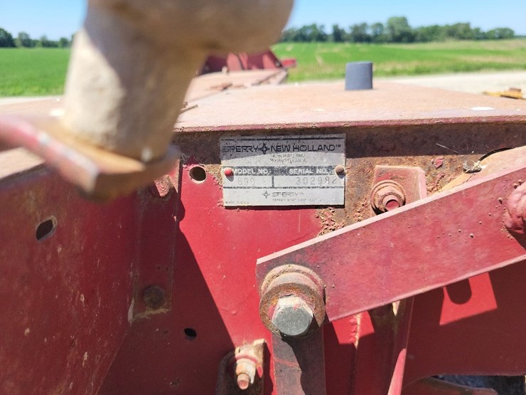 new-holland-890-image-26