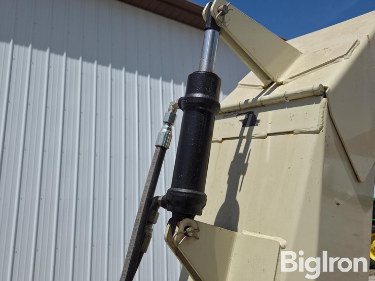farm-king-960-snowblower-image-17