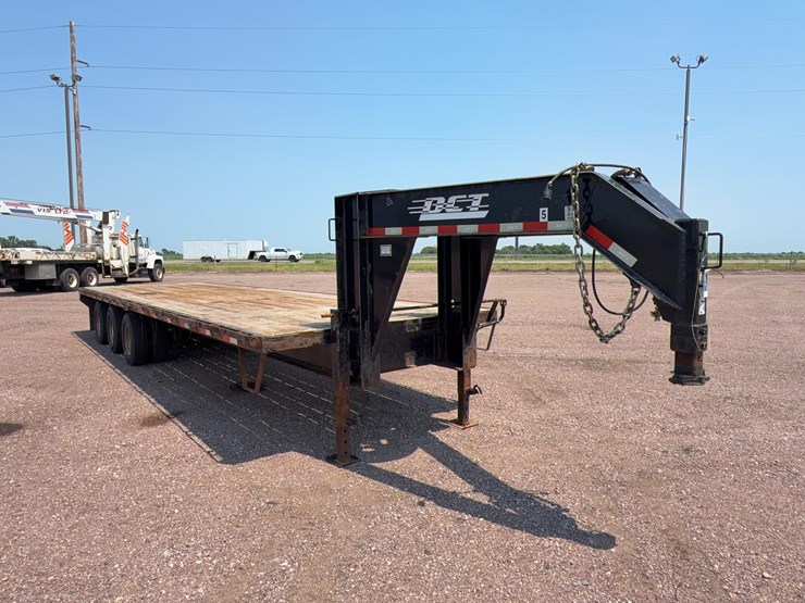 2016-dct-830gs38-gooseneck-trailer-image-3