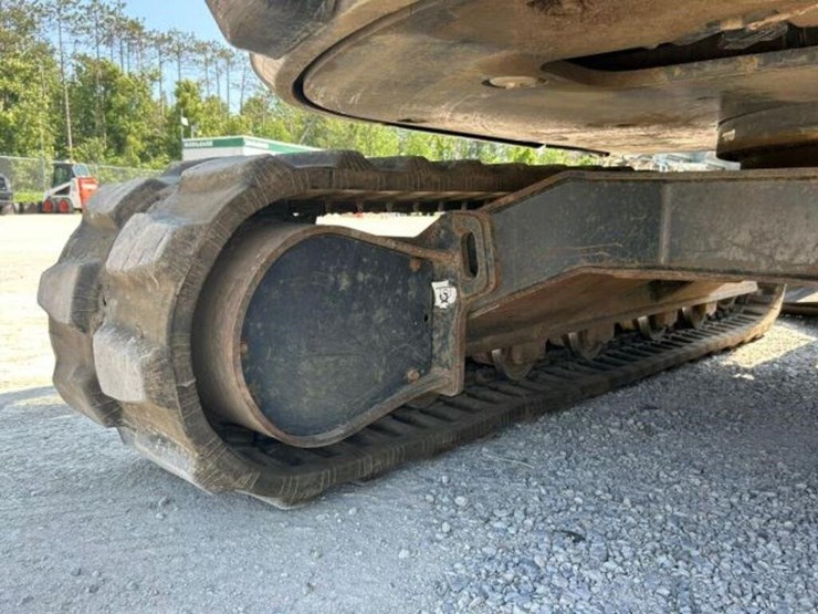 2022-bobcat-e88-image-68