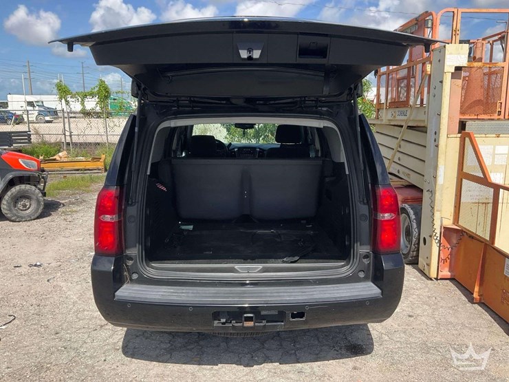 2018-chevrolet-tahoe-image-28