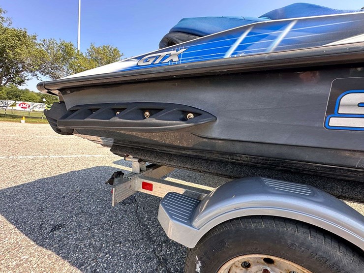 2007-sea-doo-gtx-4-tec-jet-ski,-2006-sea-doo-gtx-4-tec-jet-ski,-w/2017-triton-dual-ski-trailer-image-37