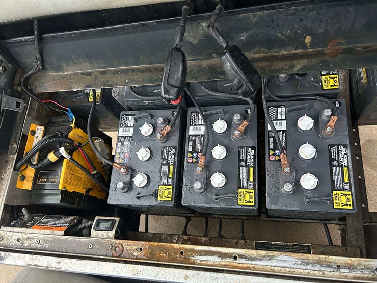 2019-club-car-carryall-ca500-utility/dump-golf-cart-(1,414-hours)-(eq#-cc11)-image-24