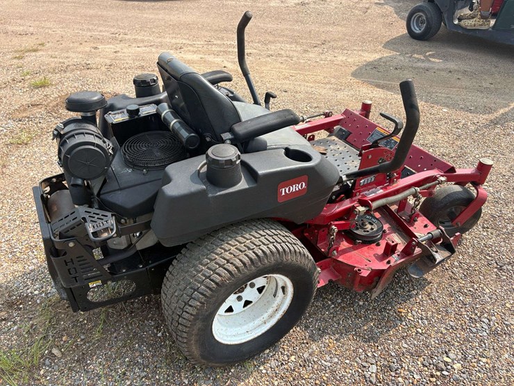 toro-z-master-52"-cut-zero-turn-lawn-mower-(735-hours)-image-3