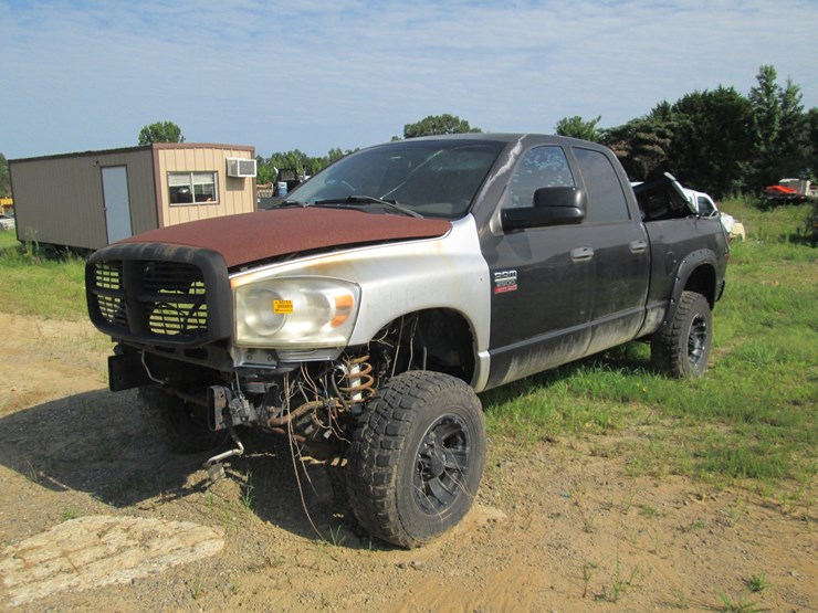 2008-dodge-2500-image-1