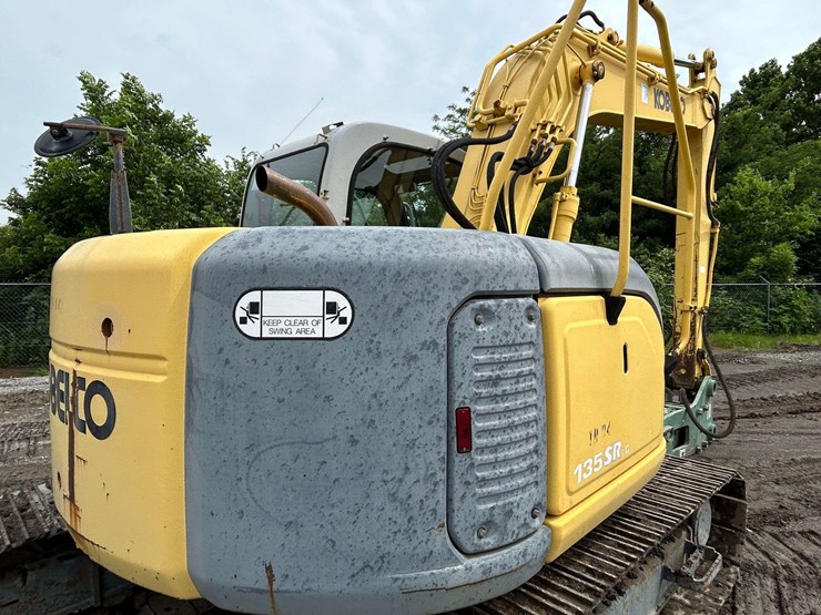 2003-kobelco-sk135sr-lc-image-8