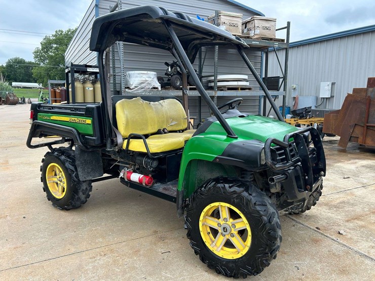 2011-john-deere-gator-image-2
