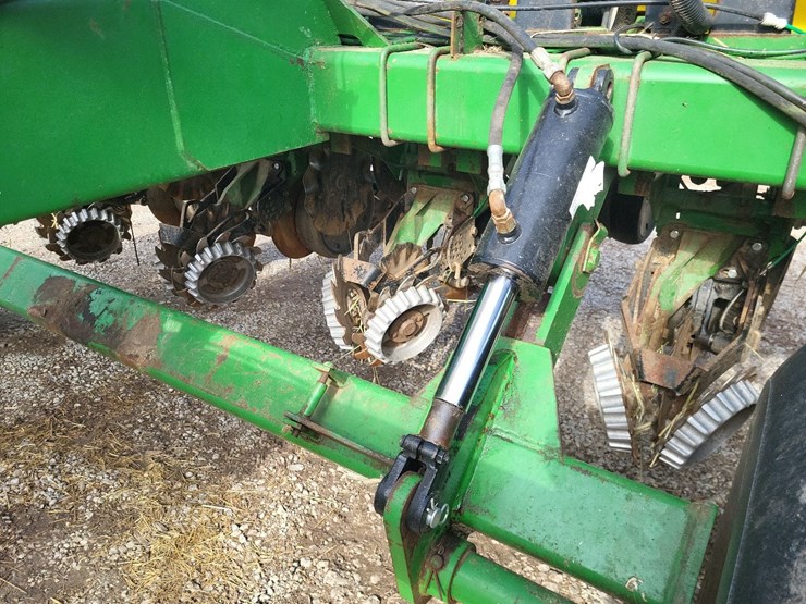 john-deere-1780-image-35