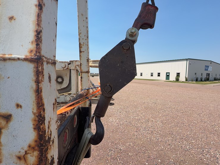 1995-ford-l9000-image-16