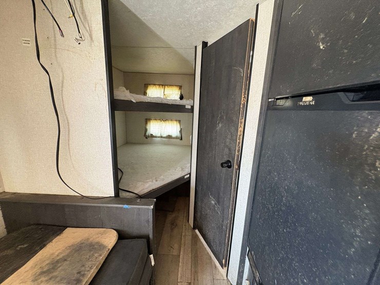 2022-kzrv-"sportsmen-se"-travel-trailer-image-20