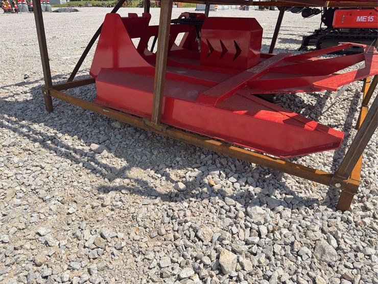 sdlanch-ssbca1000-skid-steer-brush-cutter-attachment-image-5