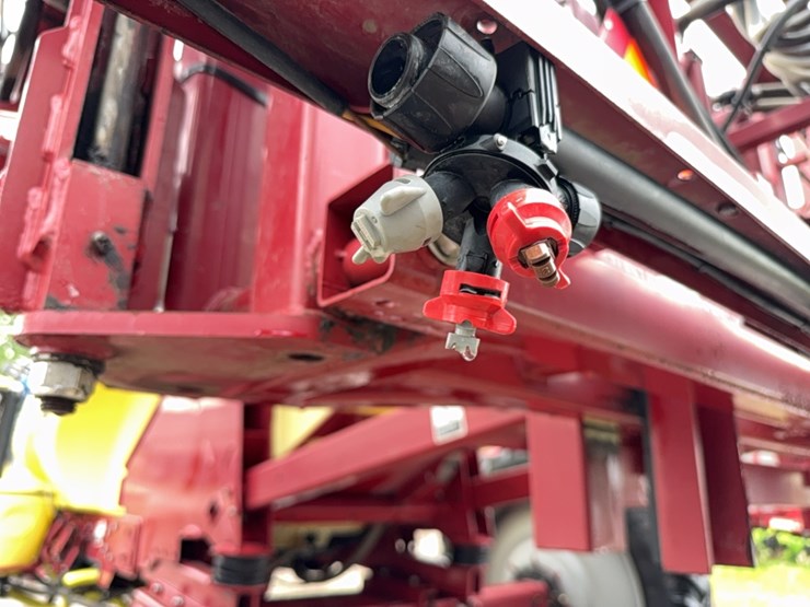 hardi-4000-navigator-sprayer-image-32