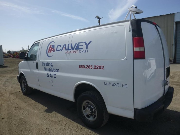 2010-chevrolet-express-2500-image-4