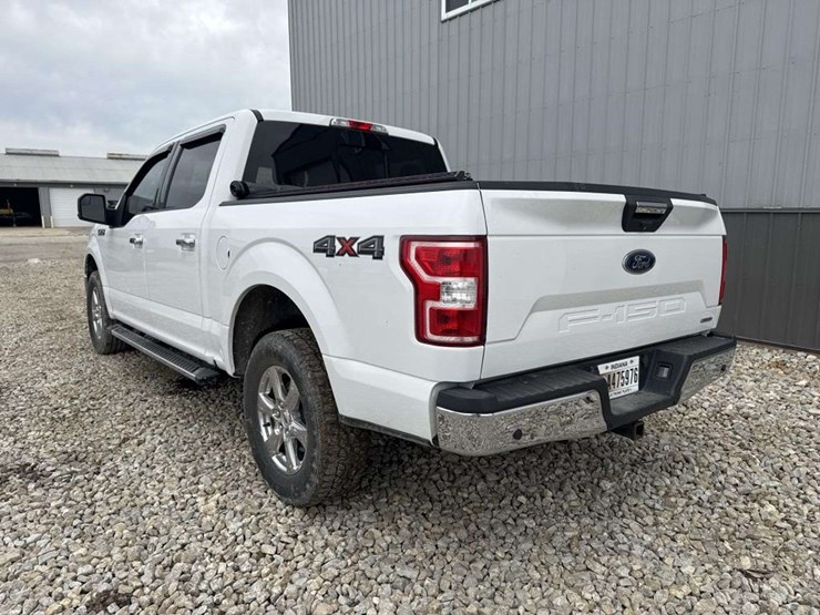 2019-ford-f150-xlt-image-2