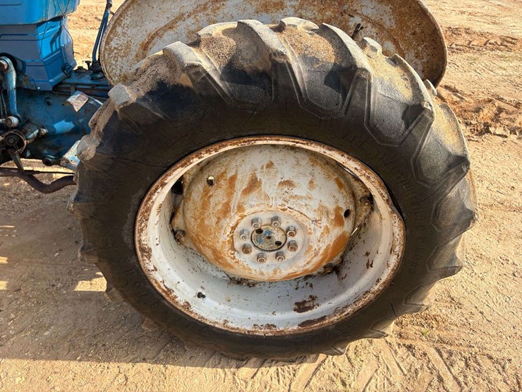 ford-2600-image-6