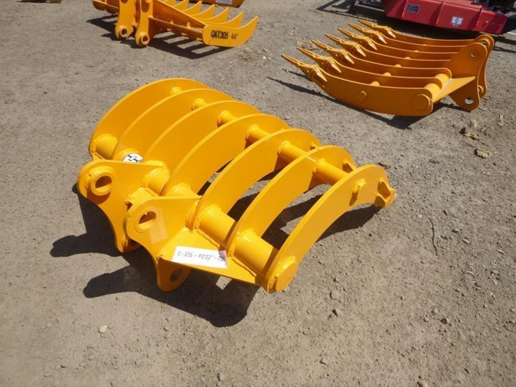 caterpillar-305-image-3