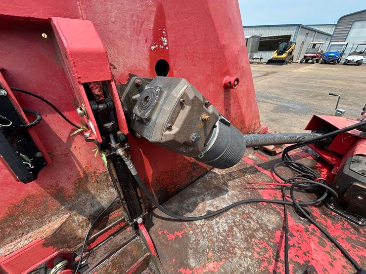 2015-bush-hog-2815-image-14