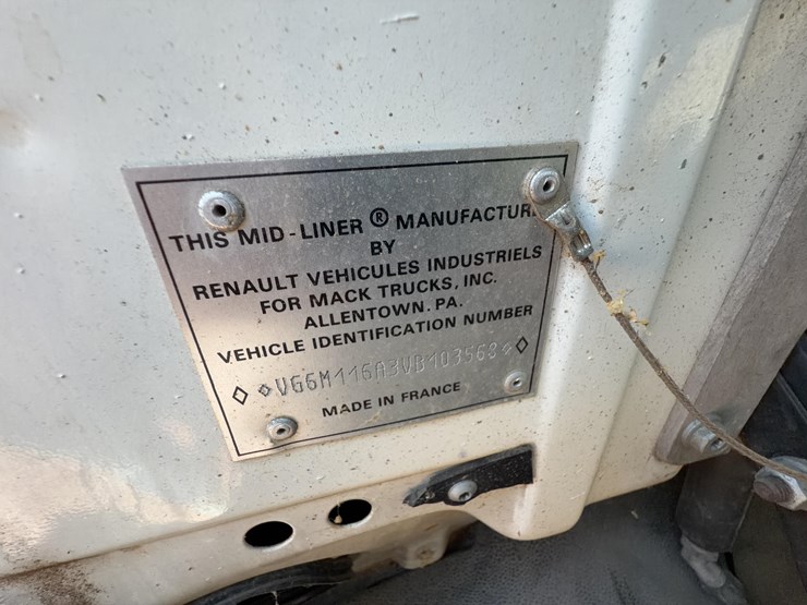 1997-mack-ms200p-dump-truck-image-16