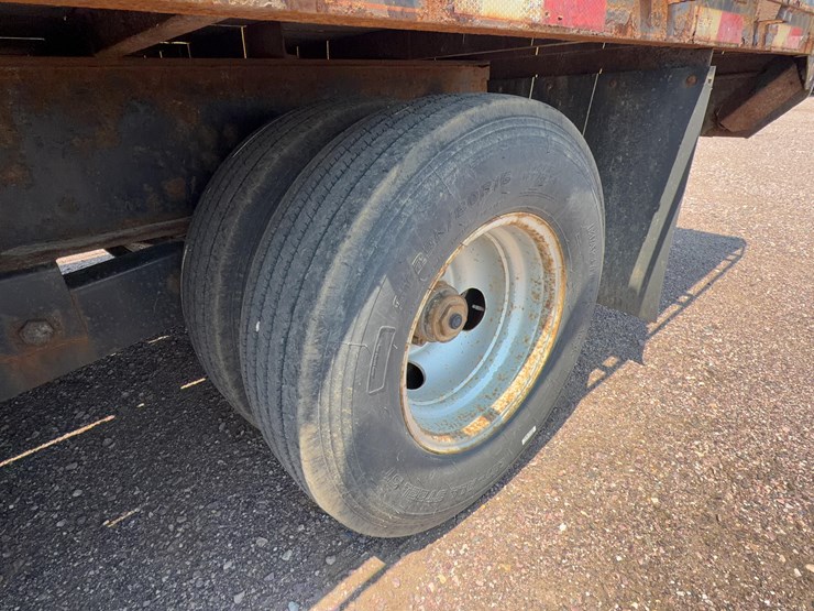 2016-dct-830gs38-gooseneck-trailer-image-22