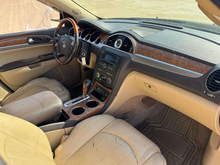 2012-buick-enclave-image-15
