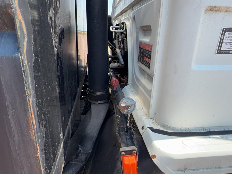 1997-mack-ms200p-dump-truck-image-11