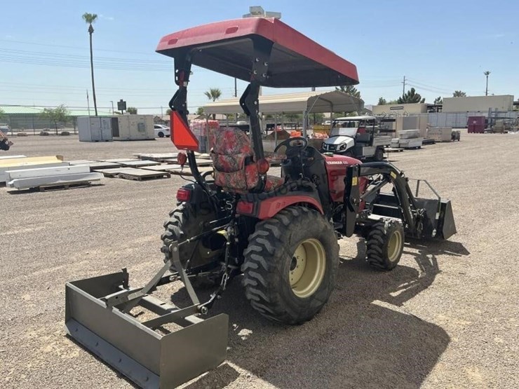 yanmar-sa424-loader-tractor-image-5